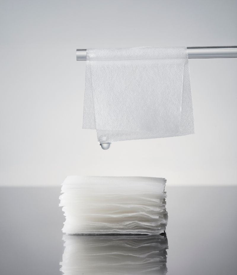 i Fill Toner Pad jar opened showing soaked pads / i Fill Toner Pad 開蓋見浸潤棉片