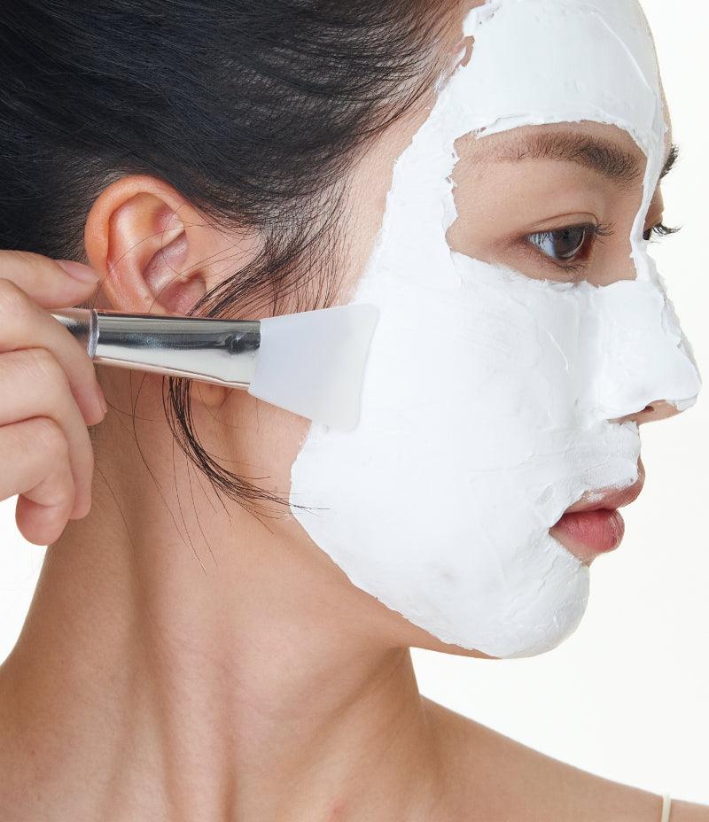Clarifying Mask application on face oily acne-prone skin / Clarifying Mask 油性暗瘡肌上臉示範