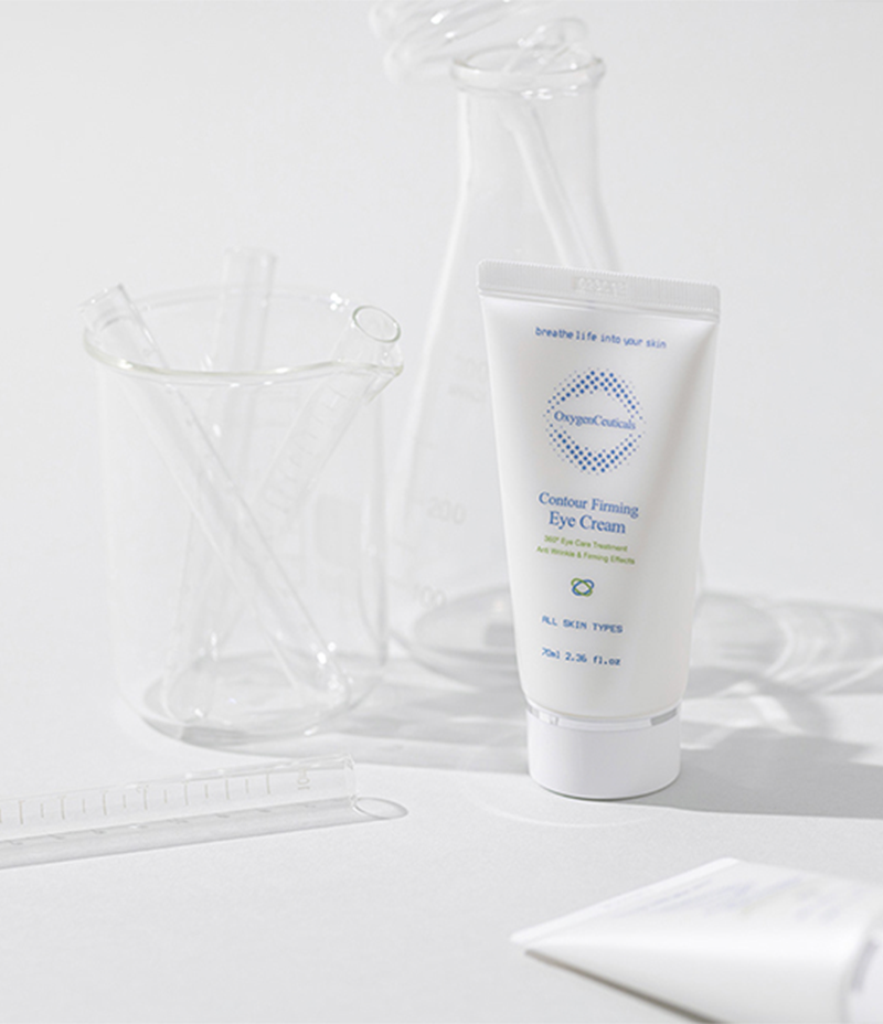 Contour Firming Eye Cream texture and peptide concept shot / Contour Firming Eye Cream 質地同胜肽概念圖