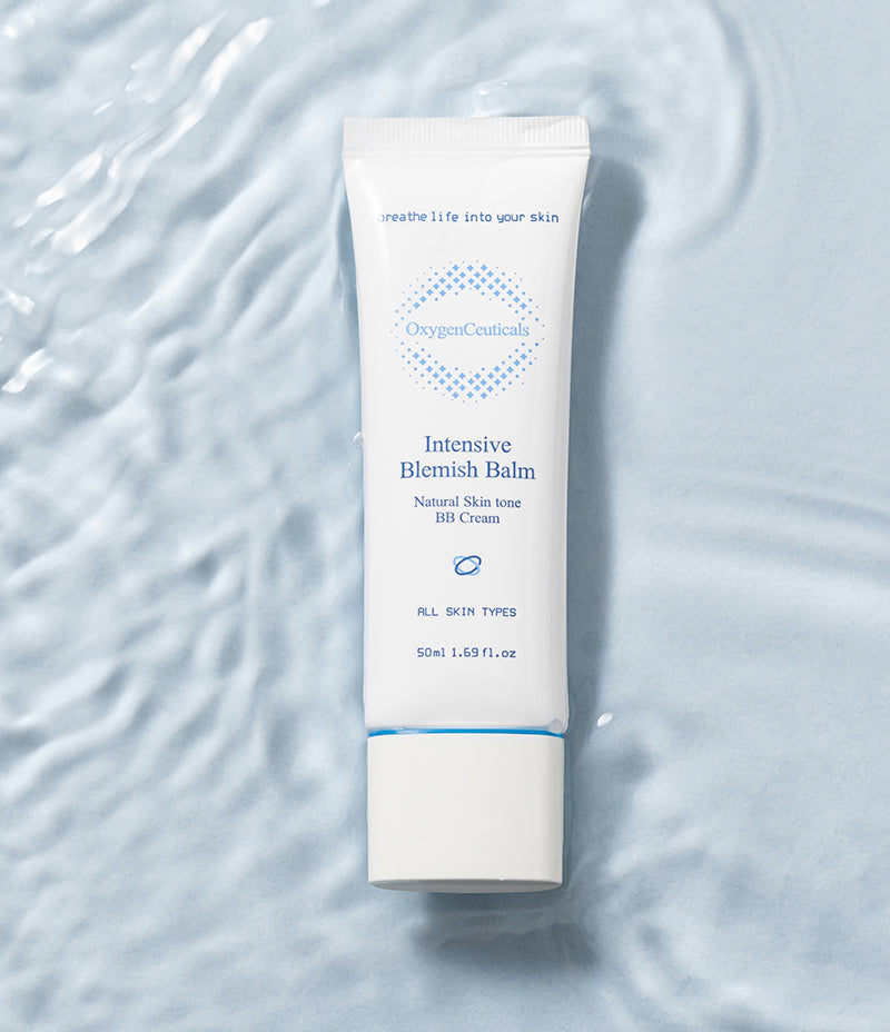 Intensive Blemish Balm coverage and skincare base concept shot / Intensive Blemish Balm 遮蓋力同護膚基底概念圖