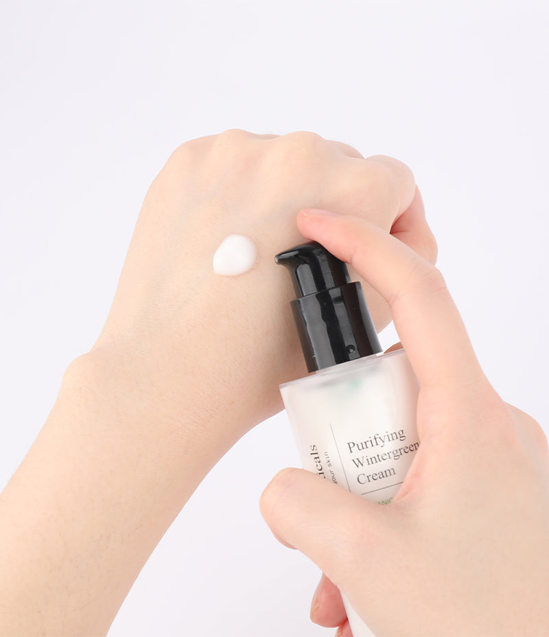 Purifying Kit cream texture swatch close-up / Purifying Kit 面霜質地特寫