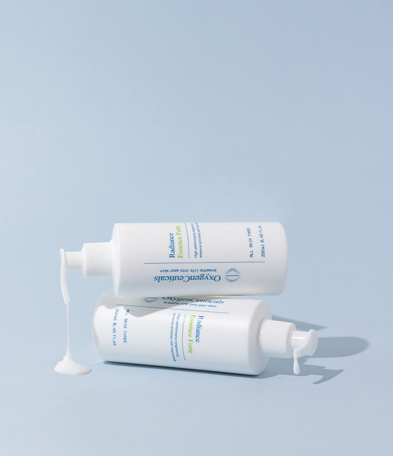 Radiance Essence Forte concept shot with brightening botanicals / Radiance Essence Forte 亮膚植物成分概念圖